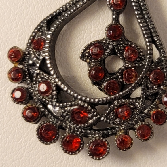 Seasonal Whispers necklace with matching bracelet - Picture 4 of 10